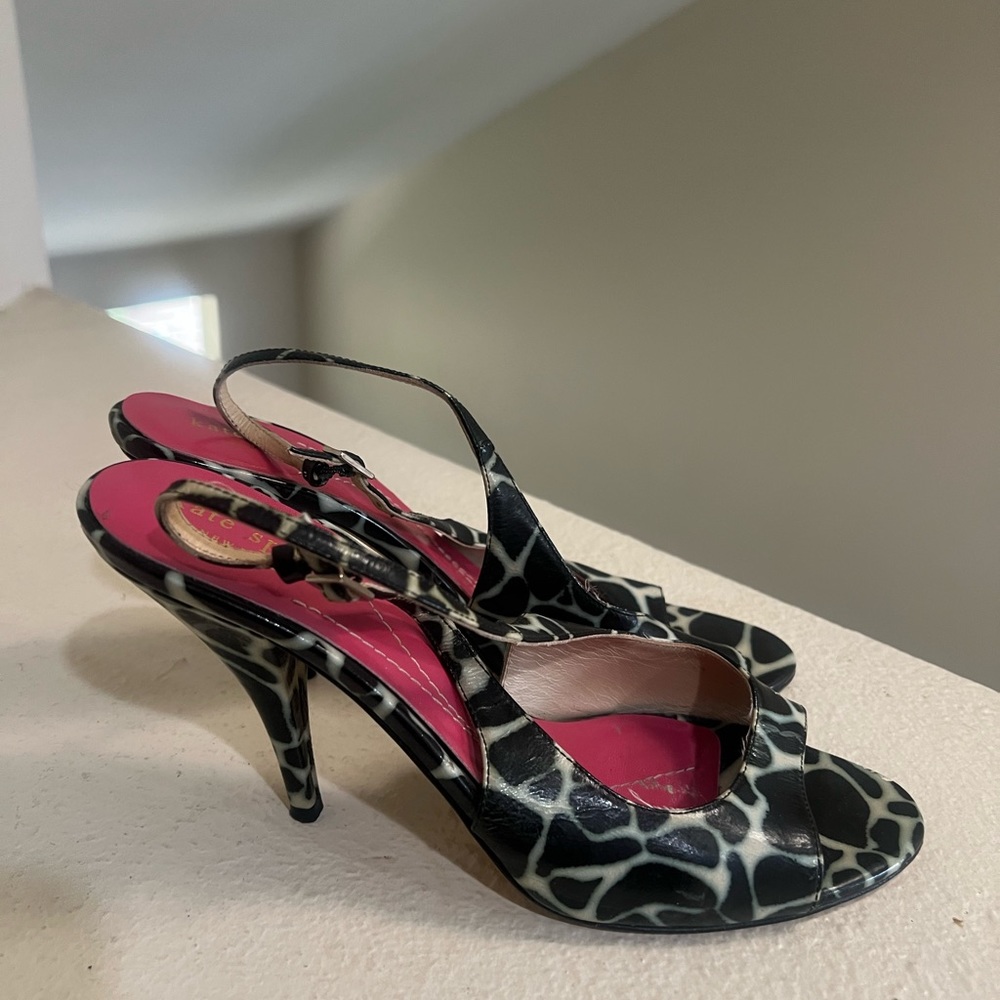 KATE SPADE Black/Sand Mini Giraffe Print‎ Sling Back Heels Size 8.5 - Picture 2 of 10